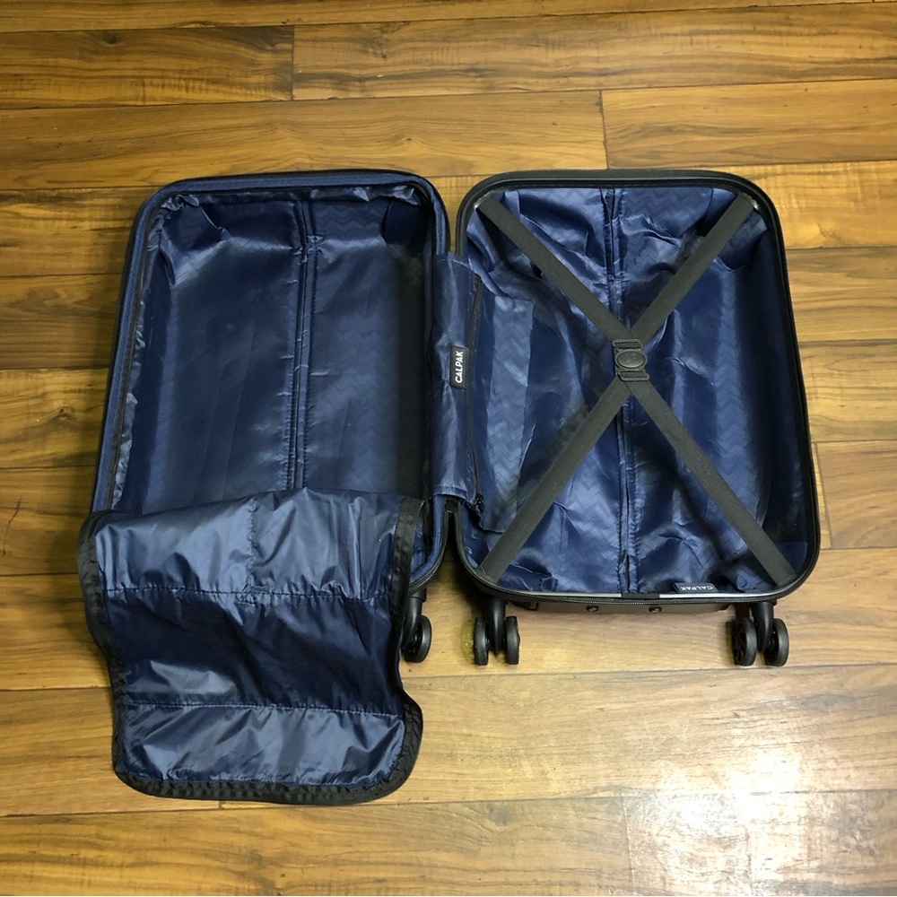 Calpak - Picture 9 of 16